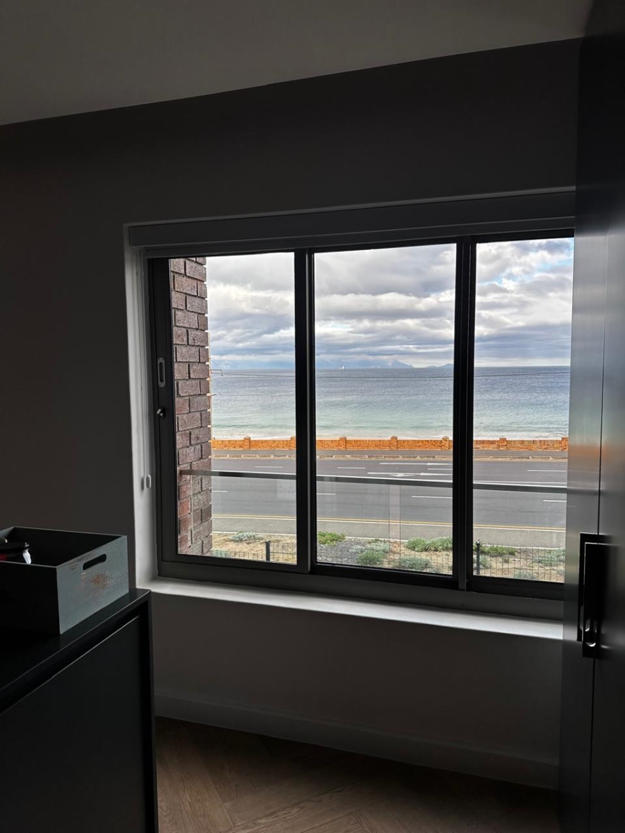 To Let 2 Bedroom Property for Rent in Simons Town Western Cape